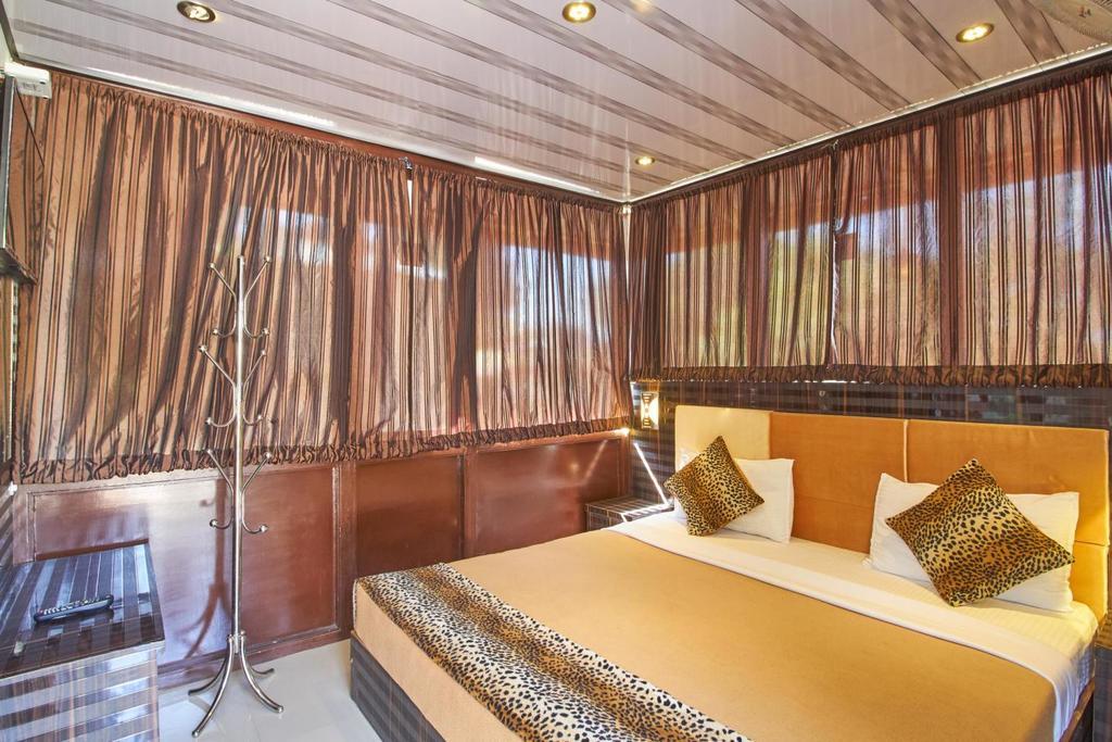 Green Leaf Home Stay Thekkady Exterior foto